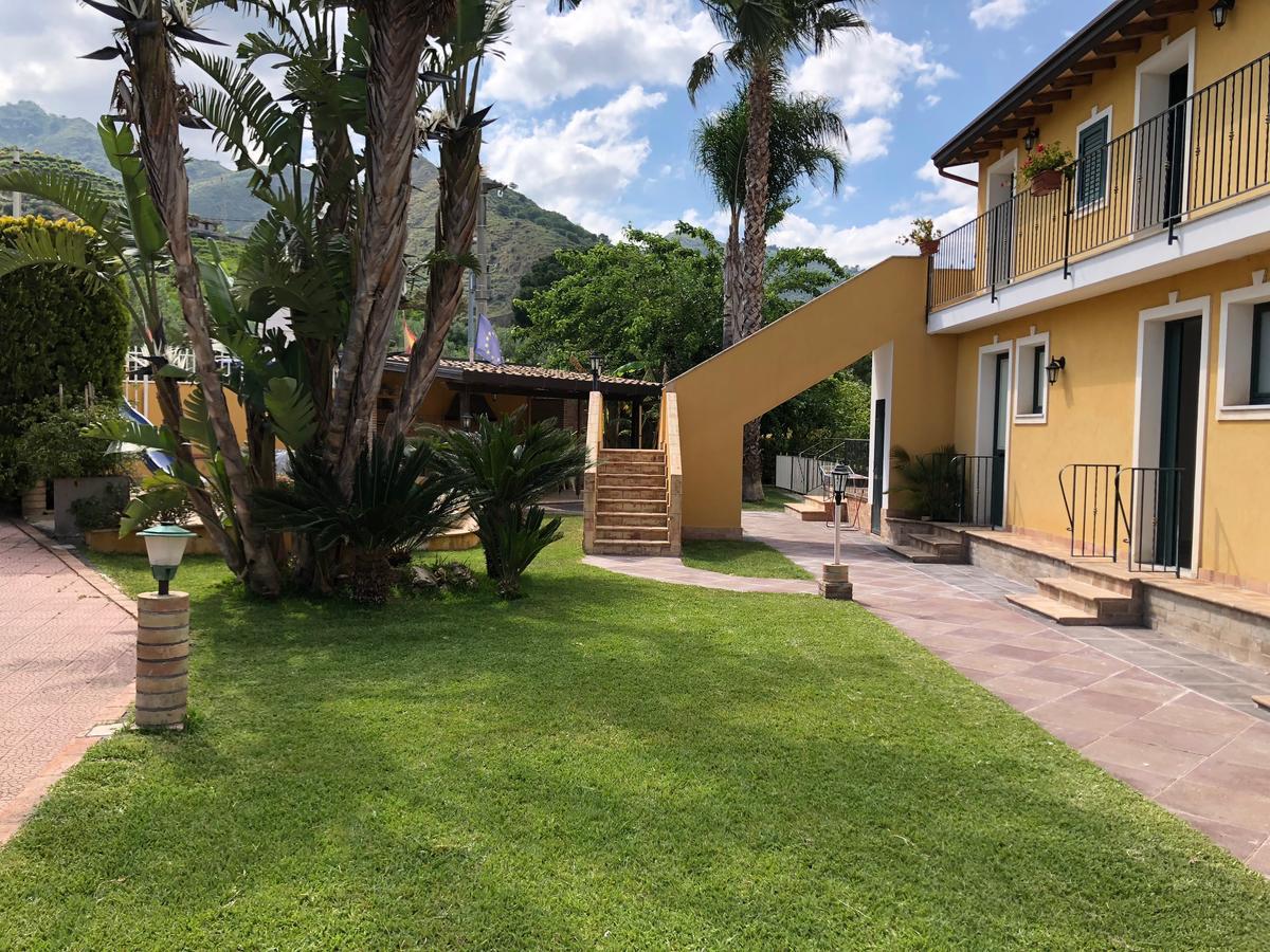 Casa Vacanze Alcantara Gaggi Exterior foto