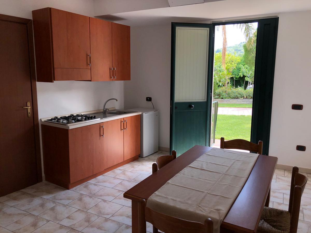 Casa Vacanze Alcantara Gaggi Exterior foto